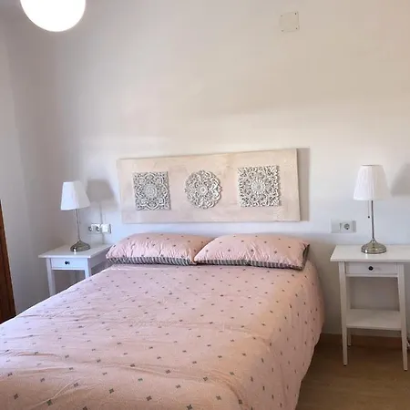 Iglesia De Santiago *